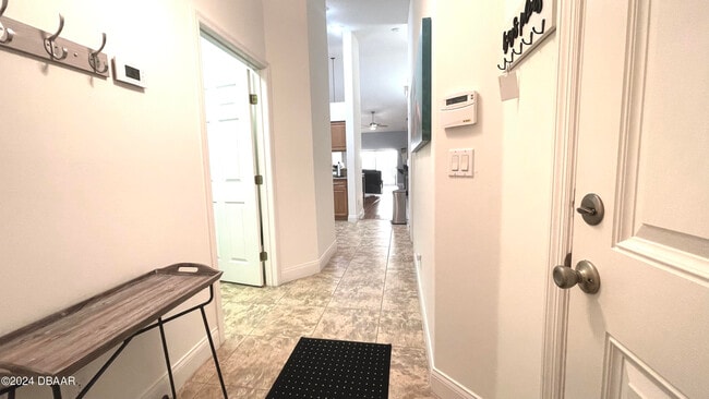 Building Photo - 1663 Areca Palm Dr