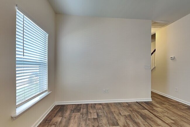 Foto del edificio - 232 Jimmy Love Ln
