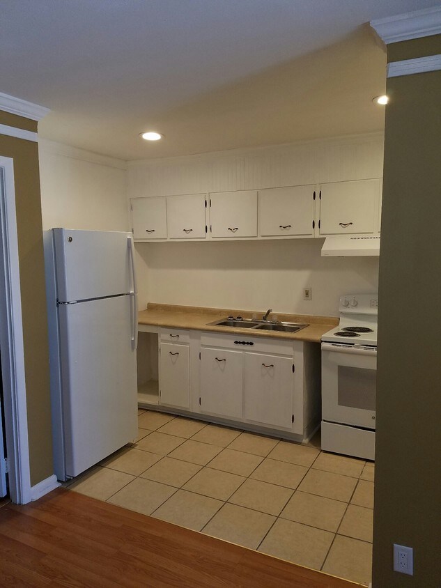 800 Maysville Rd NE Unit 80007, Huntsville, AL 35801 Room for Rent in Huntsville, AL