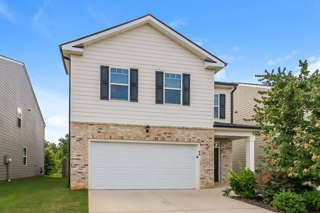 Building Photo - 44 Silver Birch Pass