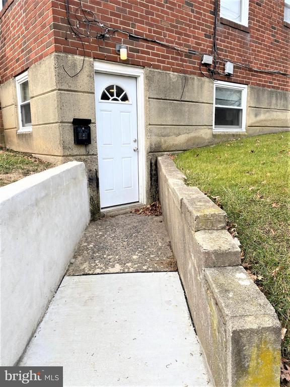 Building Photo - 3401 Berkley Ave