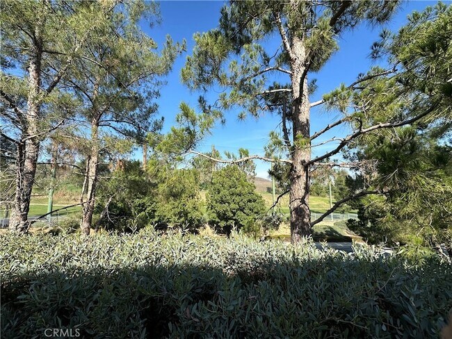 Foto del edificio - 4868 Petersen St