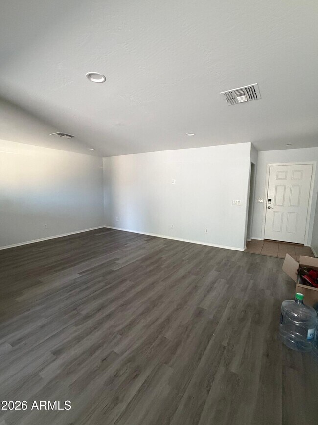 Foto del edificio - 25067 W Dove Trail