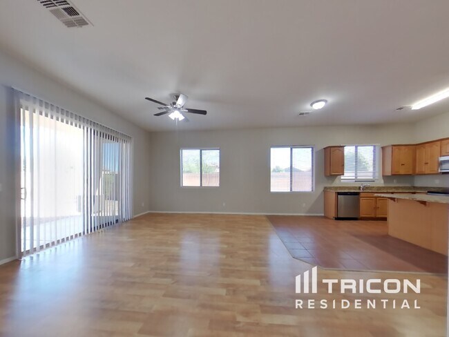 Foto del edificio - 20834 N Jones Ct