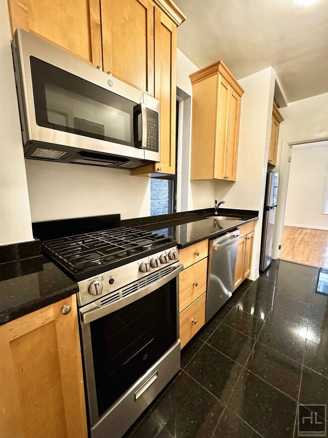 Building Photo - East 84th Street