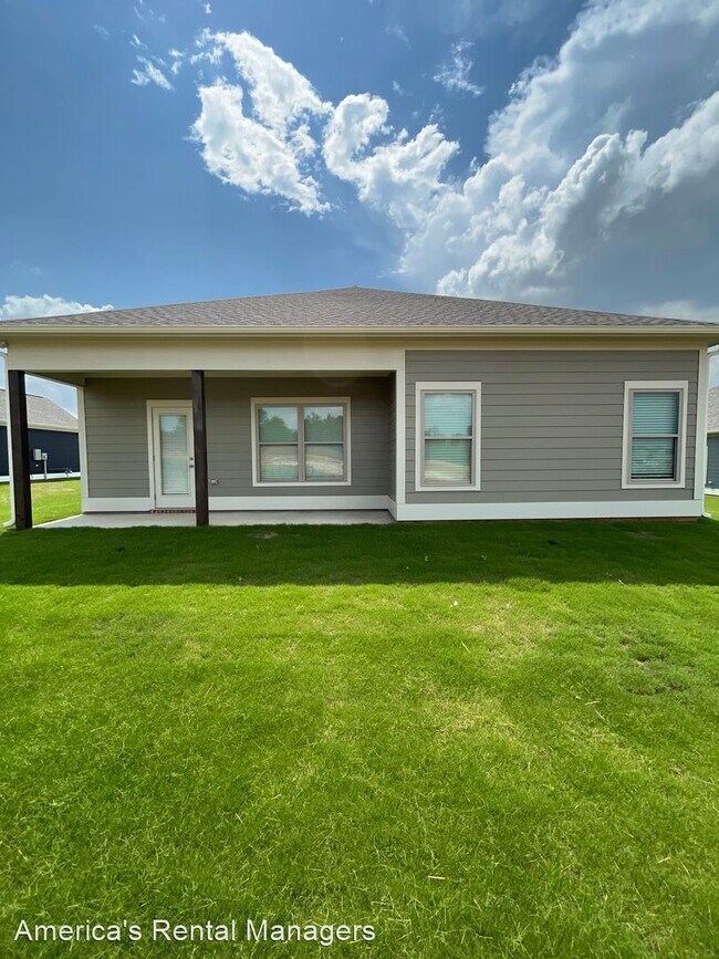 Building Photo - 3 br, 2 bath House - 9029 Ivanhoe Drive