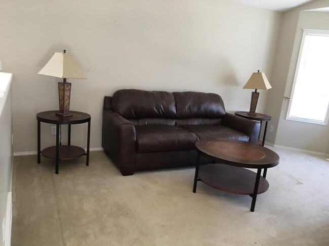 Building Photo - 3 bedroom in Grande Prairie AB T8W 2V3