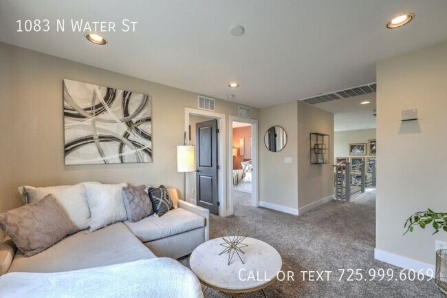 Foto del edificio - 1083 N Water St