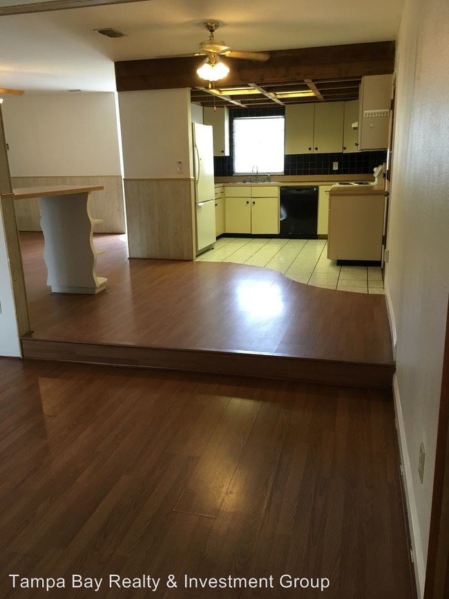 Foto del edificio - 3 br, 2 bath House - 6410 Sawyer Rd