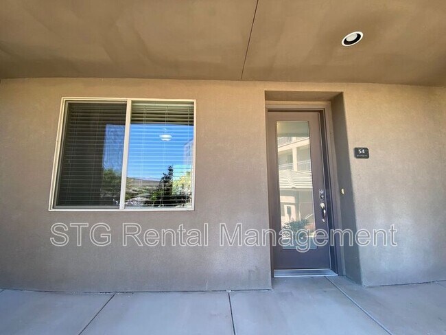 Foto del edificio - 225 N Country Ln