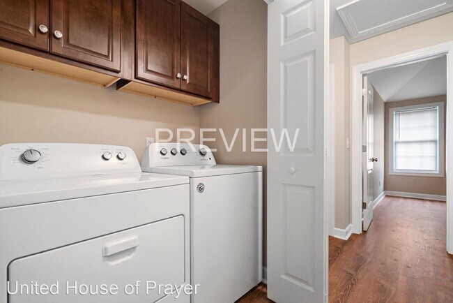 3 br, 2 bath House - 4120 Dinglewood Ave photo'