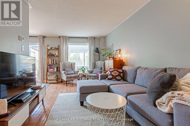 Building Photo - 2230 Dale Ridge Dr