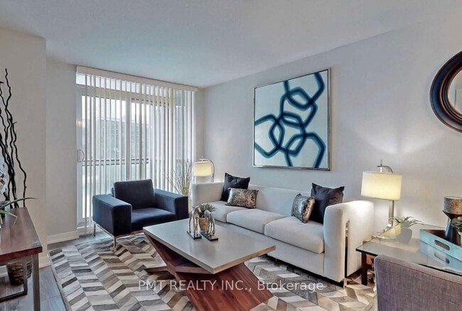 Building Photo - 18-2818 Harbour St