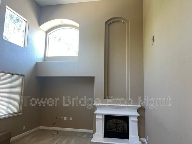 Foto del edificio - 1600 Braddock Way