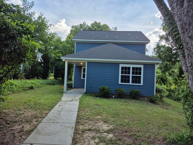 Building Photo - 2277 Pund Ave