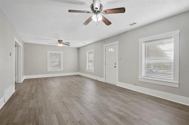 Foto del edificio - 509 E Heron St