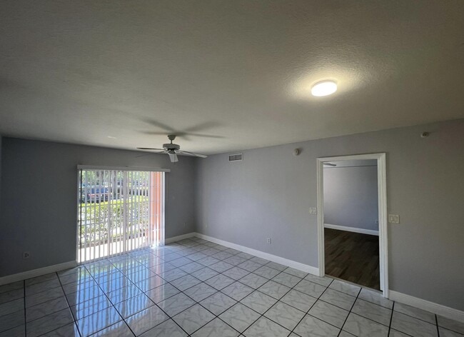 Building Photo - 6769 Heritage Grande