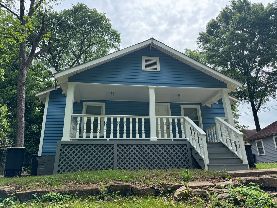 Foto principal - 2 Bedrooms, 2 Bathroom - Home in Downtown ...