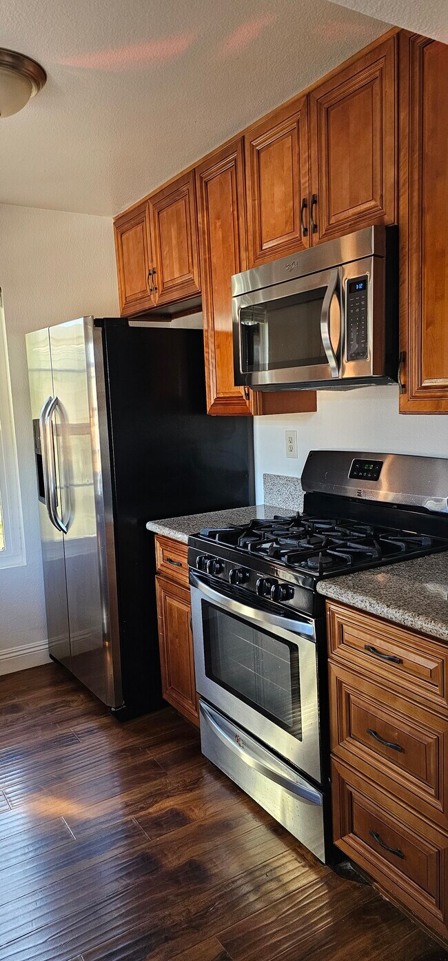 Foto del edificio - 8538 Summerdale Rd