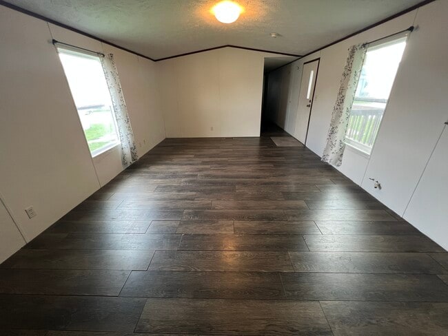 Building Photo - 1510 1st Ave