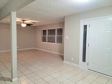 Foto del edificio - 1005 Idlewood Ave