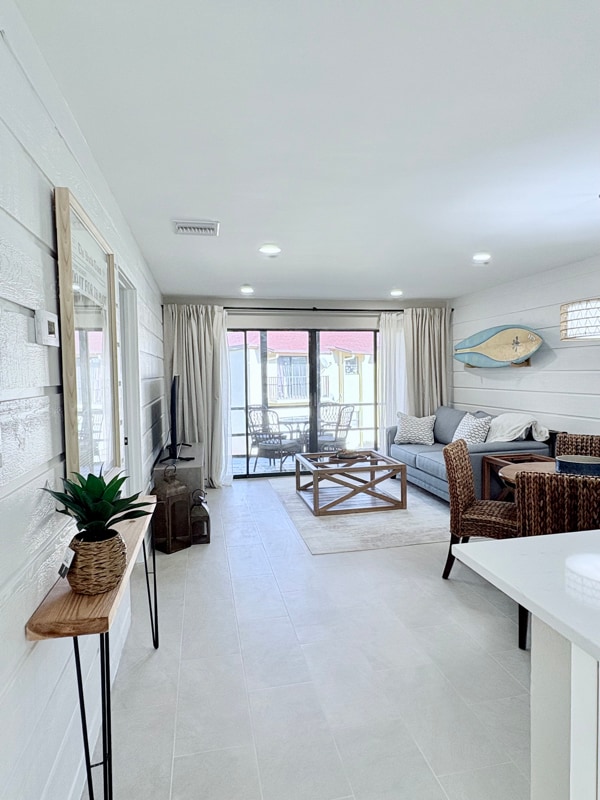 Foto del edificio - 2050 Oleander Blvd