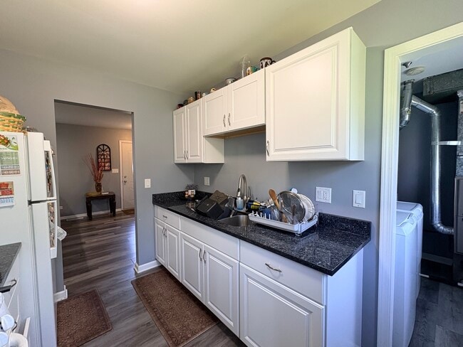 Foto del edificio - 1320 Foxcroft Dr