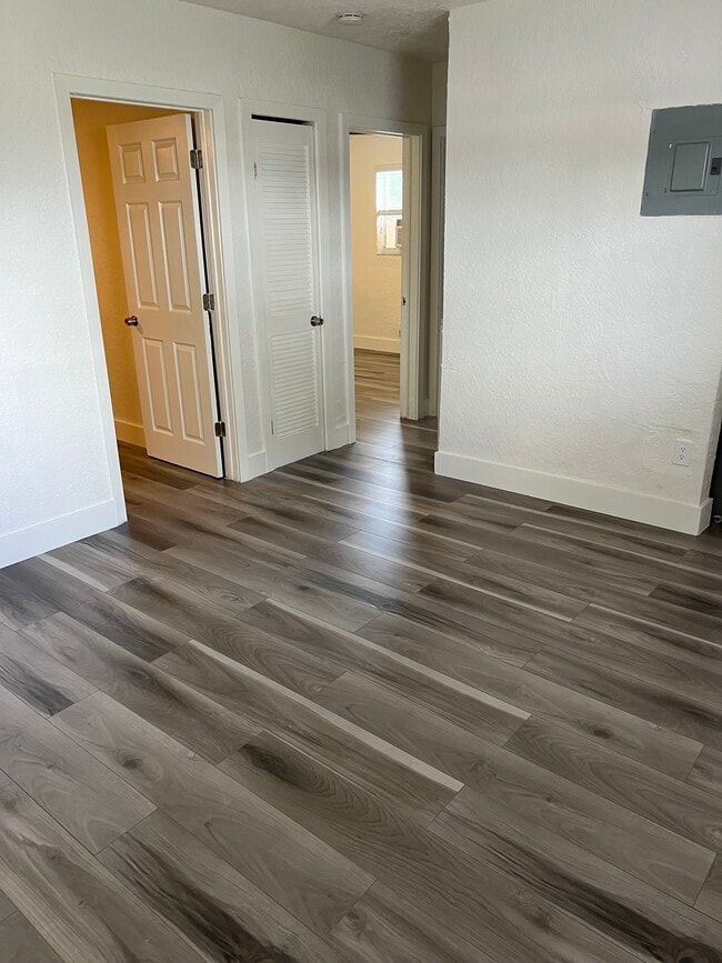 Photo - 1017 NW 3rd Ave Apartment