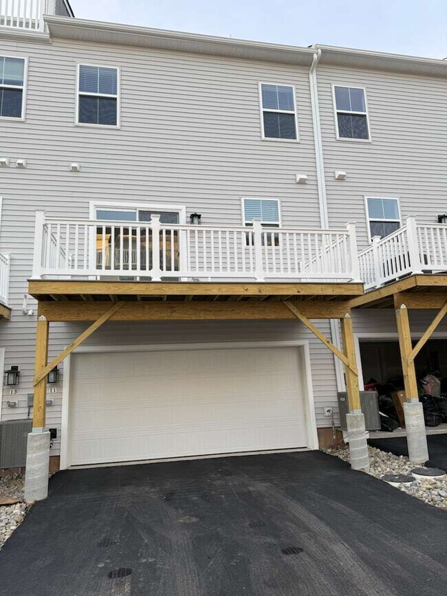 Photo - 11 Atkins Dr Townhome