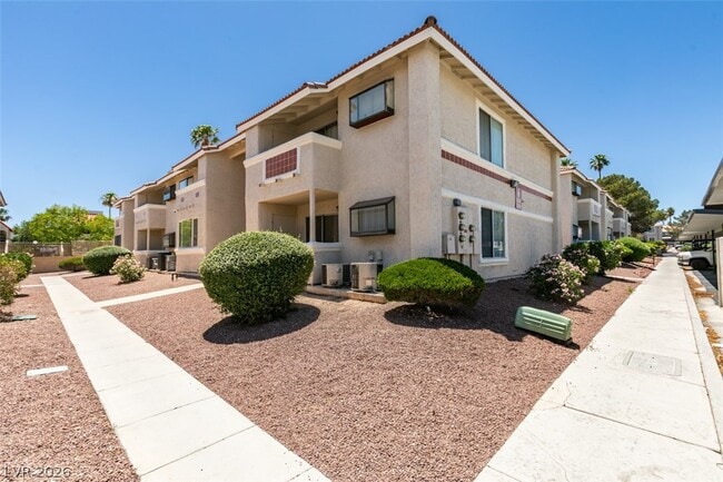 Foto del edificio - 7300 W Pirates Cove Rd