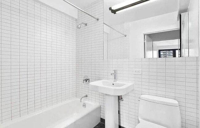 Building Photo - 222 E 39th St
