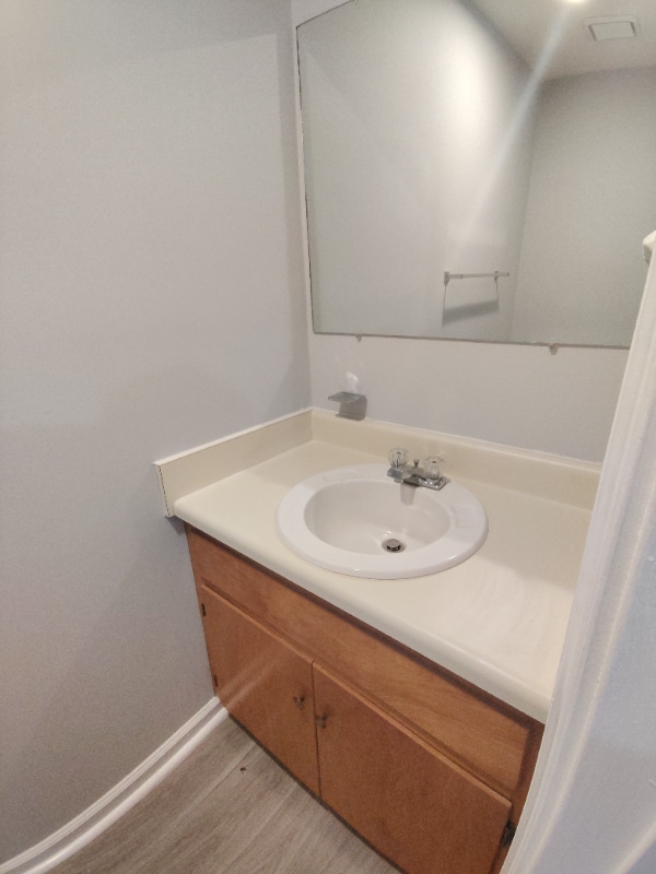 Building Photo - 16 Duiguid Dr