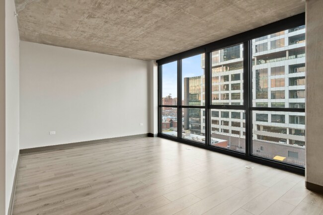 Foto del edificio - 180 N Loomis St