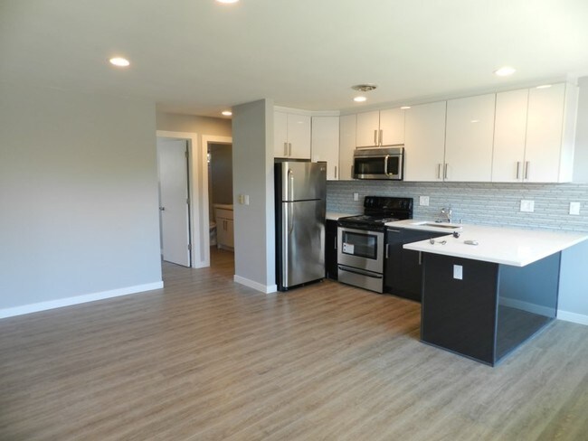 Foto del edificio - Apartment in West Seattle