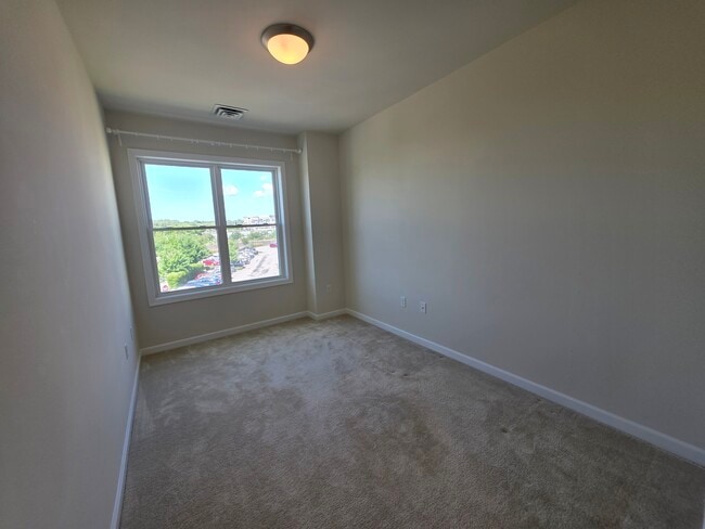 Building Photo - 110 Trotter Rd