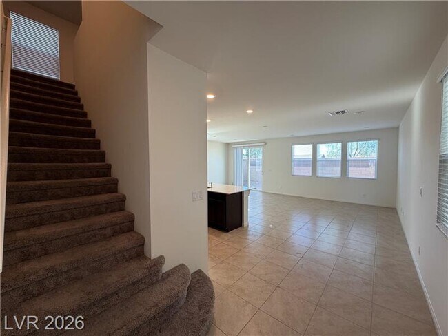 Foto del edificio - 7056 Dandelion Pk Ave