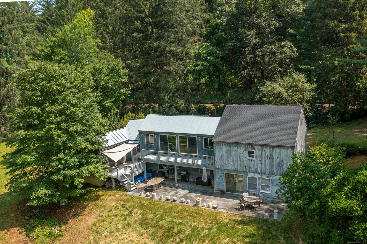 Primary Photo - 359 Nettleton Hollow Rd