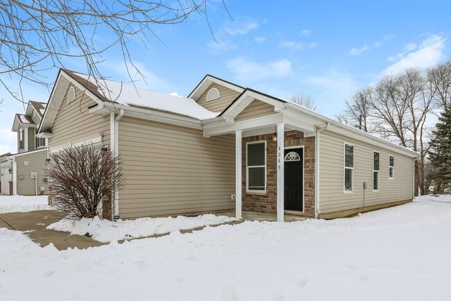 Building Photo - 4049 Mossy Bank Rd