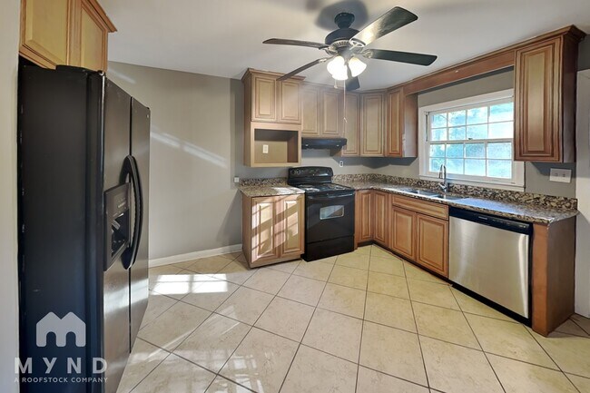 Foto del edificio - 990 Lynhurst Dr SW
