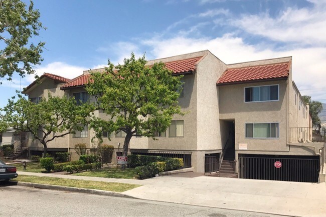 Foto del edificio - 667 W Milford St