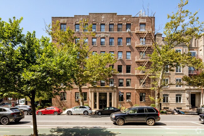 Building Photo - 150 Prospect Park W