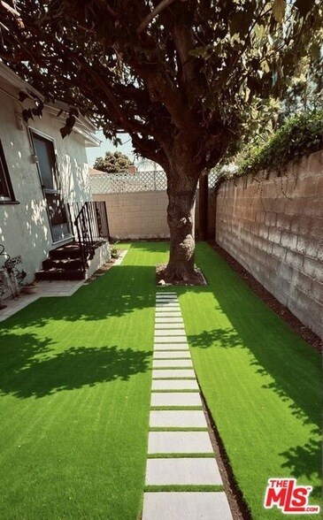 Foto del edificio - 1134 N Avon St