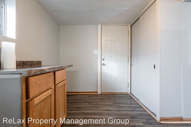 Foto del edificio - 1 br, 1 bath House - 2016 21st Place S