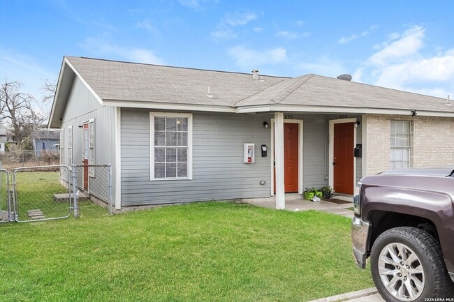Photo - 820 W Olmos Drive Unit House