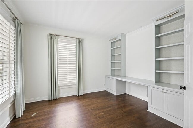 Foto del edificio - 3159 Mae Ave NE