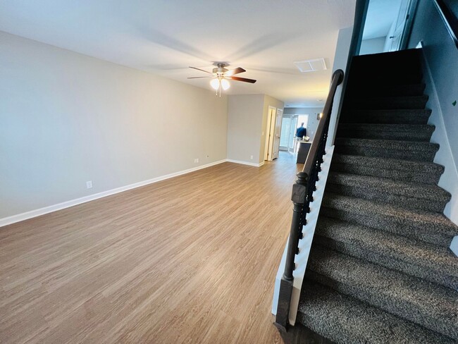 Spacious living area - 242 Woodland Valley Ln