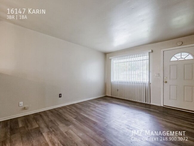 Foto del edificio - 16147 Karin-