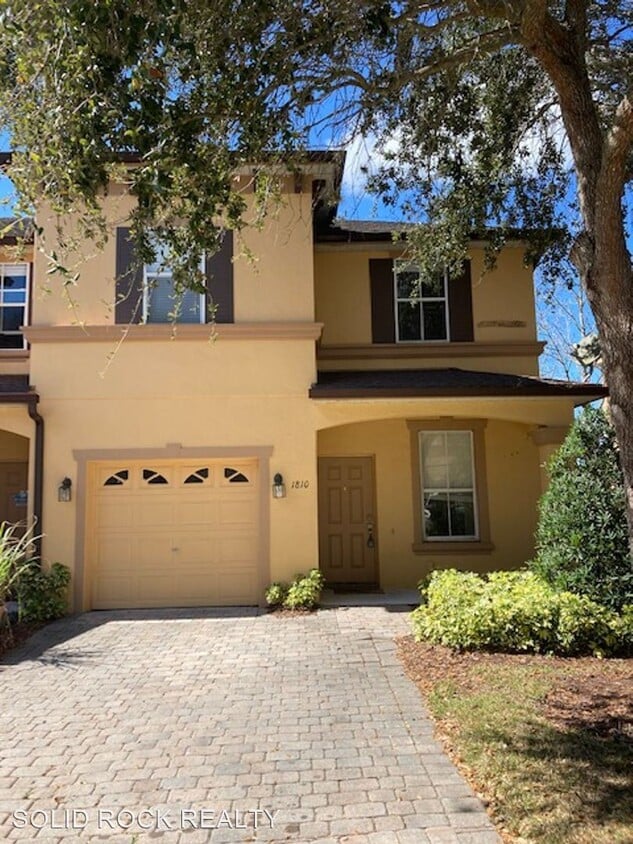 Primary Photo - 3 br, 2.5 bath House - 1810 Retreat View