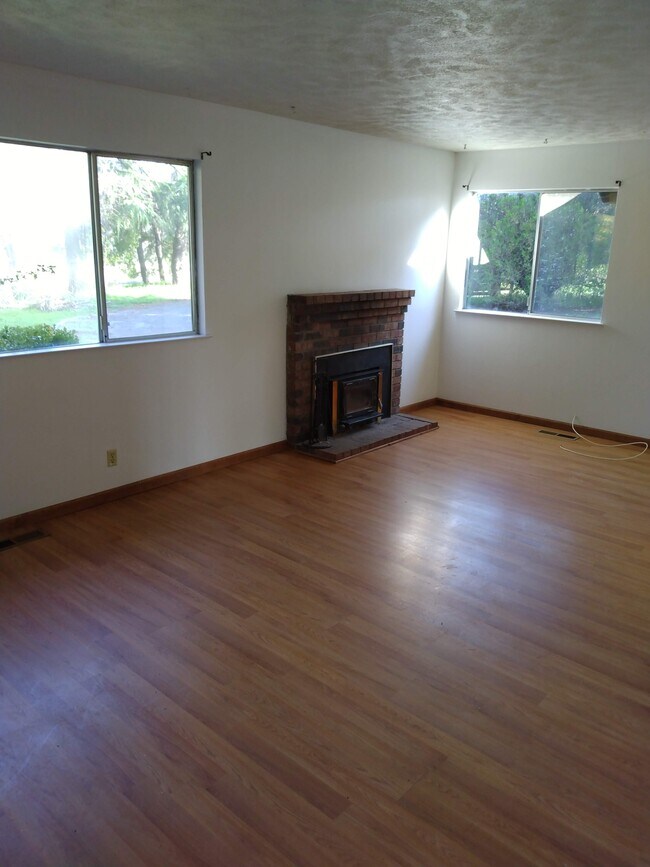 Building Photo - 1401 Hamblen Way