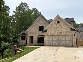 Building Photo - 131 W Putnam Ferry Rd